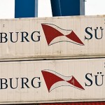 Контейнеры пароходства Hamburg Süd в грузовом порту Гамбурга