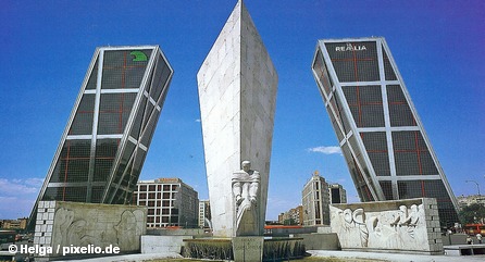 "Ворота Европы" в Мадриде