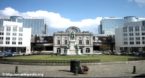 Дворец Леопольда и комплекс зданий Европарламента в Брюсселе