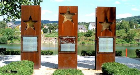 Памятник на месте подписания Шенгенского соглашения