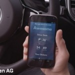 Смартфон на платформе Android с приложением SmileDrive от Volkswagen и Google