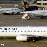 Самолеты авиакомпаний Lufthansa и Turkish Airlines в аэропорту Дюссельдорфа