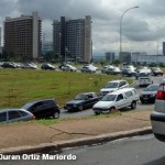 Пробка на окраине бразильской столицы Бразилиа