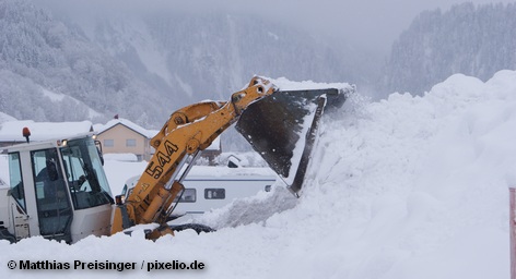 Уборка снега в Альпах