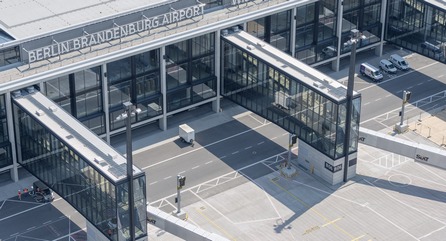 Терминал аэропорта Берлина и Бранденбурга