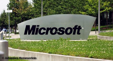 У входа на территорию кампуса компании Microsoft в Германии