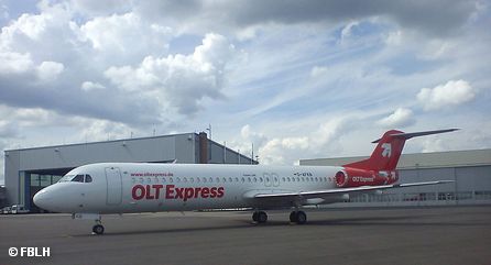 Самолет Fokker 100 авиакомпании OLT-Express