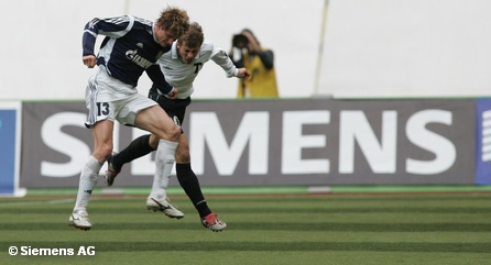 Концерн Siemens является также спонсором различных футбольных команд.