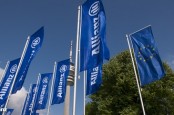 Новый сервис для клиентов страховой компании Allianz позволяет заглянуть в договора, заключенные ее конкурентами.
