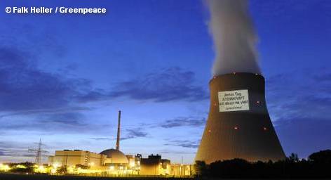 Акция протеста Greenpeace на АЭС "Изар 2"